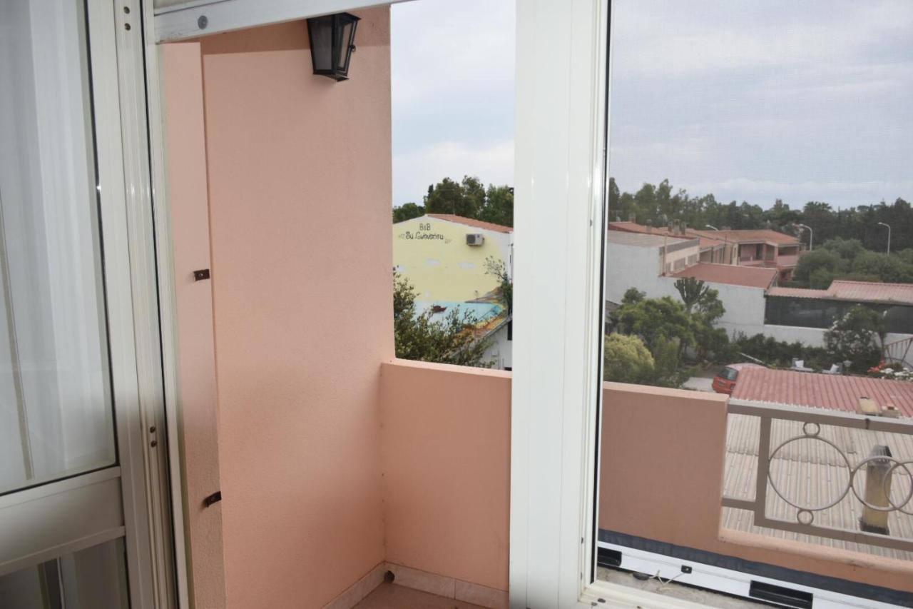 Sa Mariposa Panzió Muravera Kültér fotó